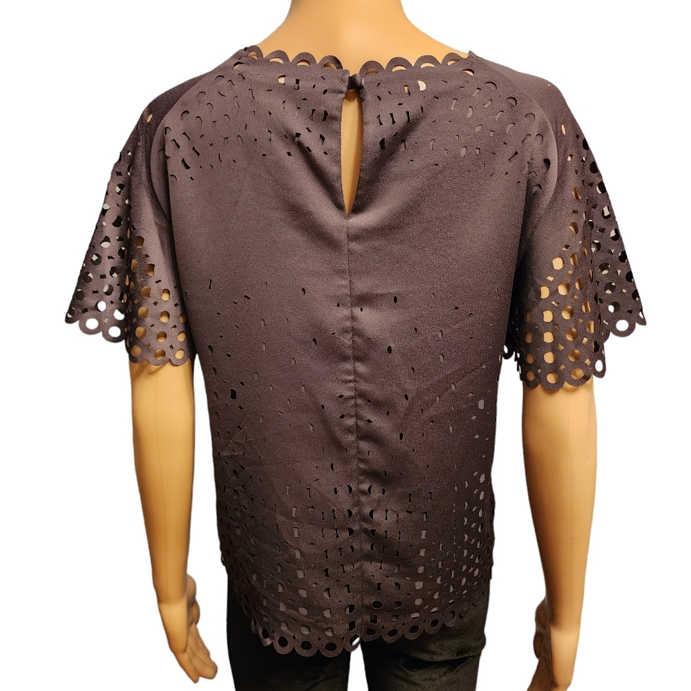 Banana Republic Gray Laser Cut Short Sleeve Blouse - Picture 7 of 12